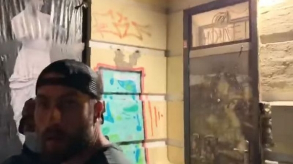 Кличко в центре Киева поймал любителей граффити. Видео