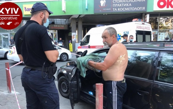 В Киеве раненый таксист дал отпор стрелявшему пассажиру