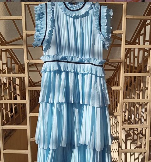     Модные платья 2020 – в моде очаровательные платья с воланами из 80-х - фото    