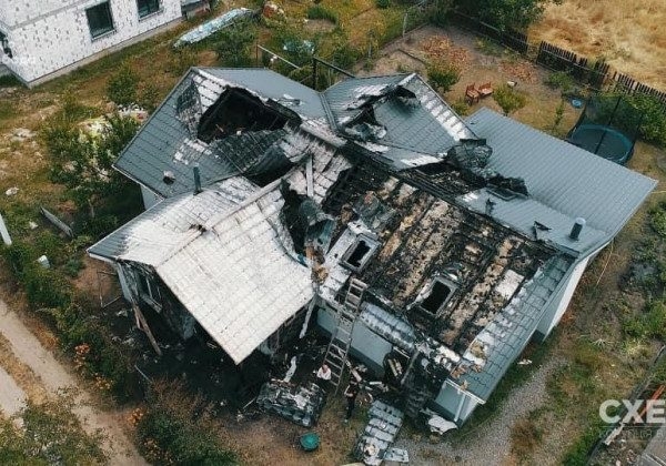     Дом Шабунина - Зеленский отреагировал на поджог у активиста - новости Украины    