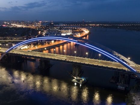 Кличко "зажег" Подольско-Воскресенский мост и рассказал, что его скоро откроют для движения