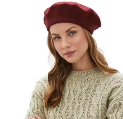     Модные шапки осень-зима 2020-2021 – в моде береты и как их носить фото    
