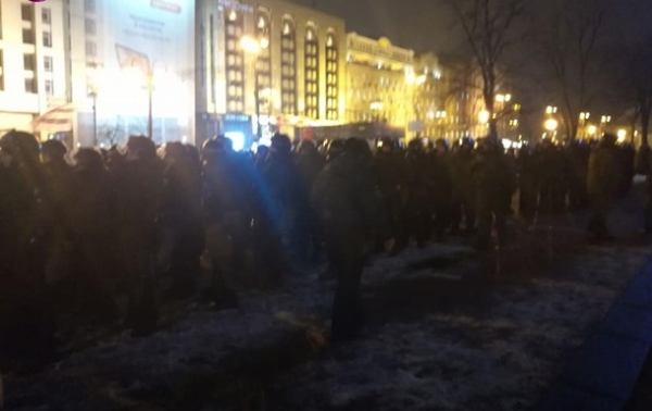На Майдане снова столкновения из-за палаток