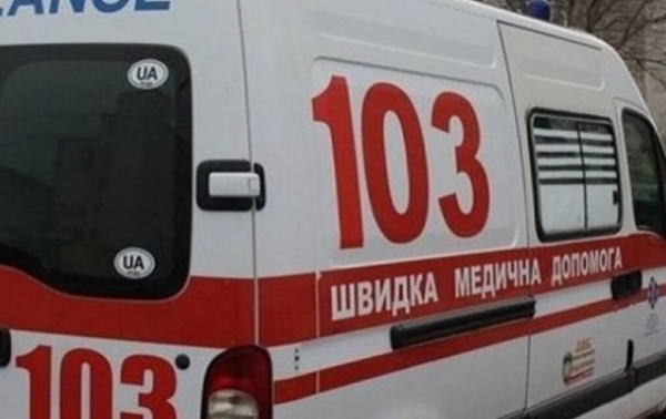 У киевской больницы найден мертвым мужчина