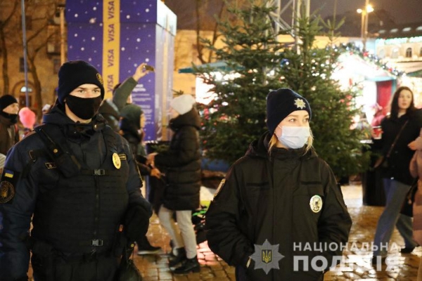 В Киеве полиция усилила меры безопасности на новогодних локациях 