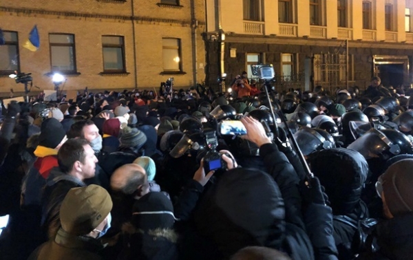 Полиция отпустила всех задержанных на акции за Стерненко в Киеве