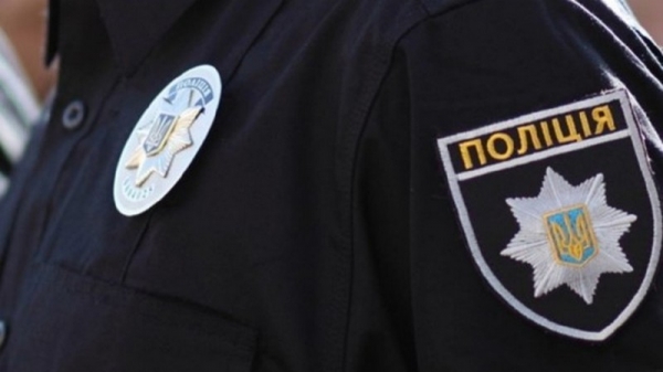 В Киеве пьяный пассажир ударил таксиста ножом