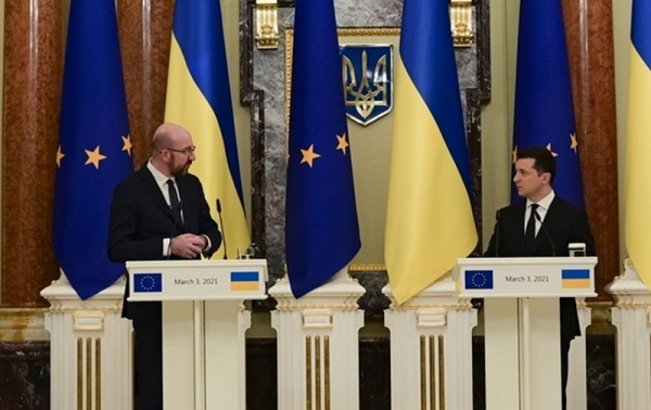 Глава Евросовета пообещал Киеву помощь с поставками вакцин