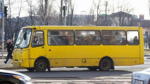 Перевозчики в Киеве решили не повышать цены на проезд