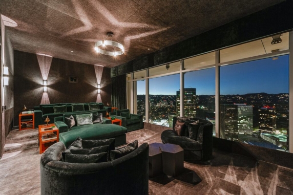 Звезда сериала «Друзья» продал квартиру за 21,6 миллиона долларов: роскошные интерьеры. Фото
