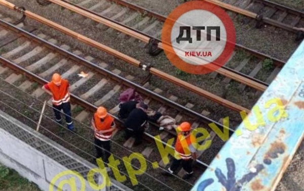 Стала известна судьба попавшего под поезд в киевском метро