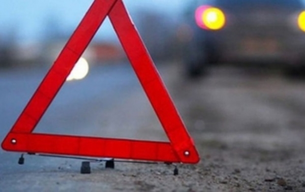 В Вышгороде водитель сбил велосипедиста и влетел в авто