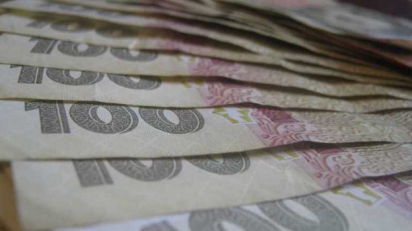 Сколько зарабатывают украинцы: средняя зарплата в разных регионах