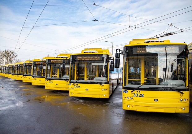 Завтра в Киеве общественный транспорт поедет по другим маршрутам. Фото: ITC.ua