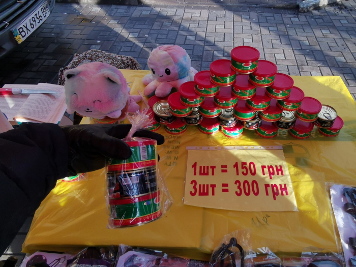 В Киеве в продаже заметили поддельную красную икру