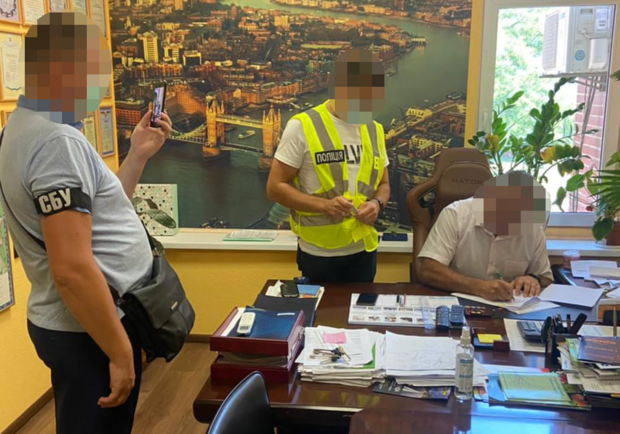 В Киеве чиновник растратил деньги, выделенные на ремонт подземных переходов. 