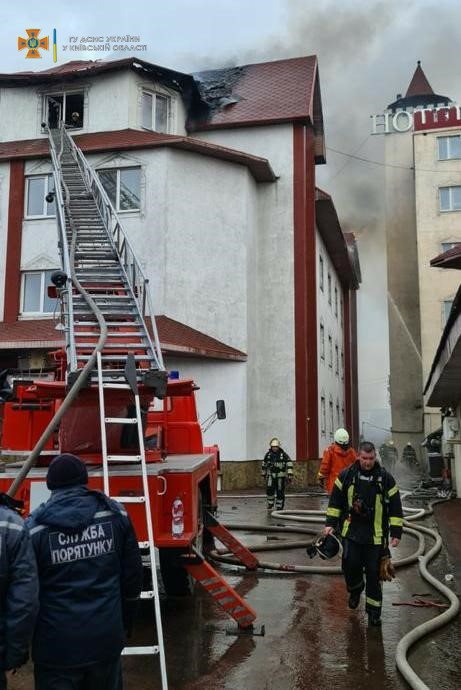 Пожар в отеле в Вышгороде.