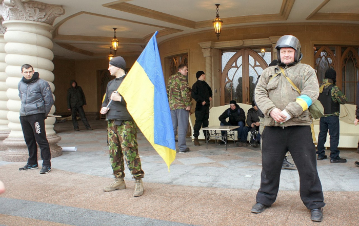 Ровно 8 лет назад: Янукович сбежал из своей резиденции "Межигорье" и туда впервые попали простые украинцы.