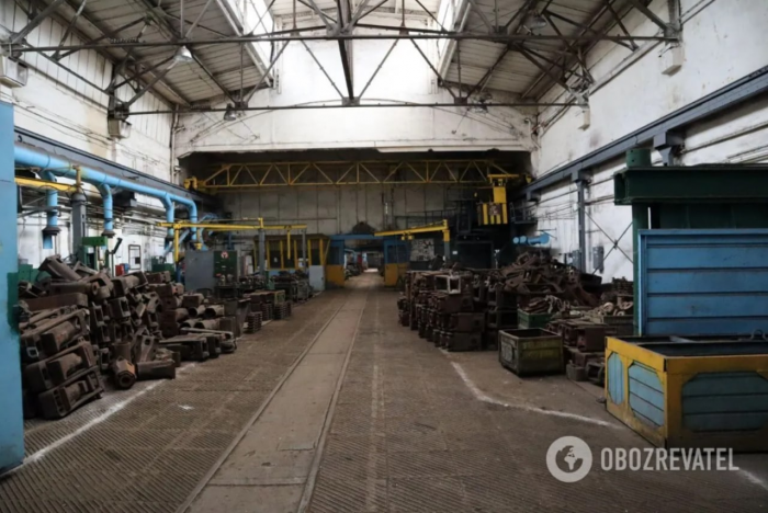 Как выглядит Дарницкий вагоноремонтный завод после ракетного обстрела фото 1
