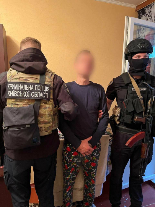 Під час бойових дій у Бучі мародери викрали з ломбардів 800 тисяч гривень.