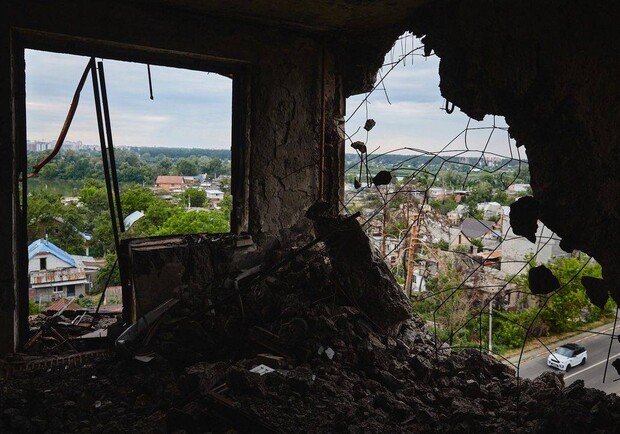 На Київщині використають передові технології при демонтажі зруйнованих будівель. 