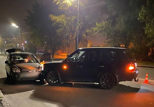 Кияни завадили втечі п’яного водія, який влаштував ДТП на Дарниці. 