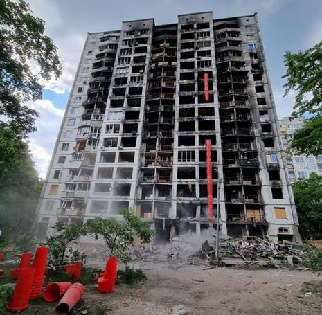 Як Київ відбудовує пошкоджені від обстрілів будинкиСюжет