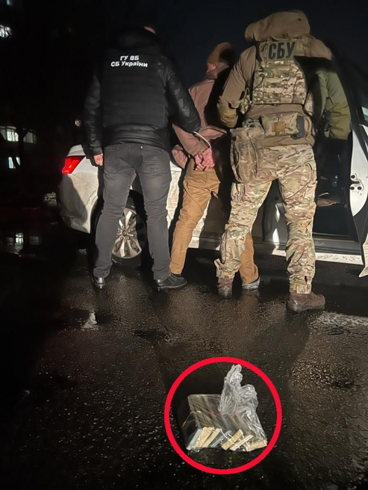 Затримали керівника апарату Бориспільської РВА, який вимагав хабар у S80 тисяч