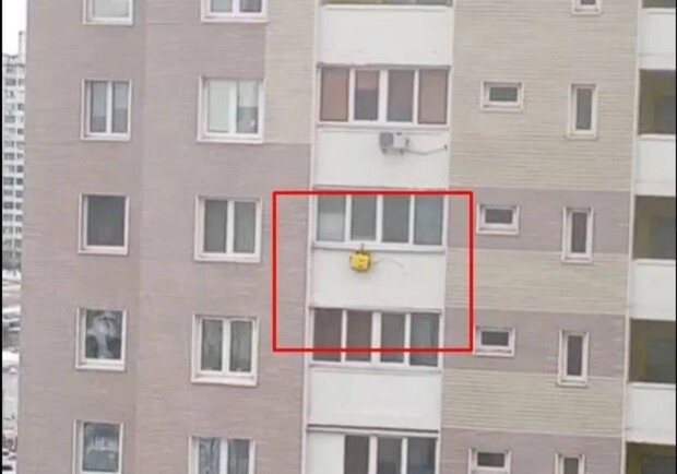 У Києві встановили генератор на дев'ятому поверсі багатоповерхівки. 