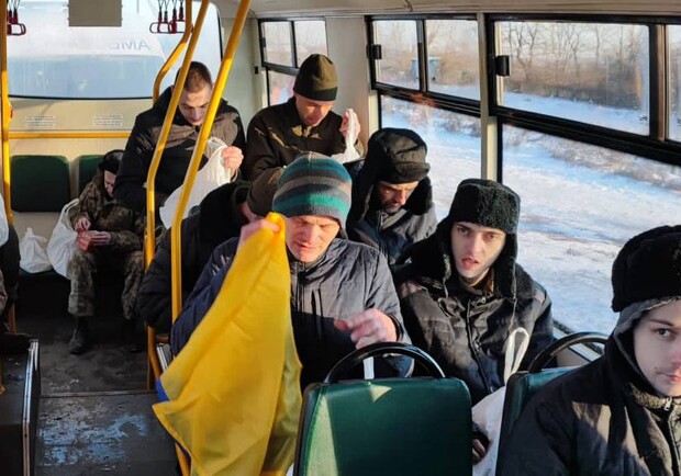 В Україні відбувся черговий обмін полоненими: повернулися 50 вояків 