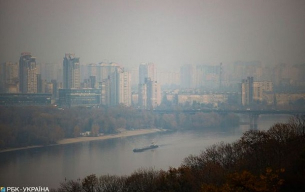 У Києві небезпечно довго перебувати на вулиці через брудне повітря - КМДА