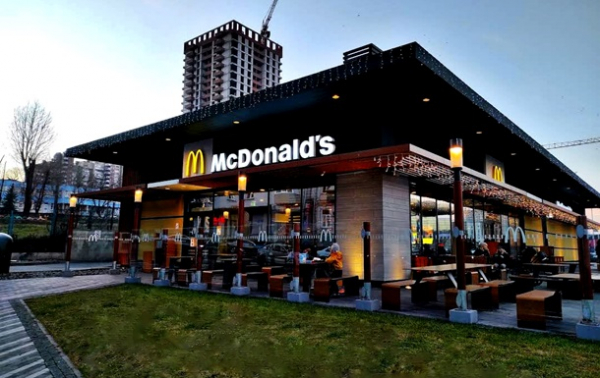 У Києві відкрилися три ресторани McDonald's