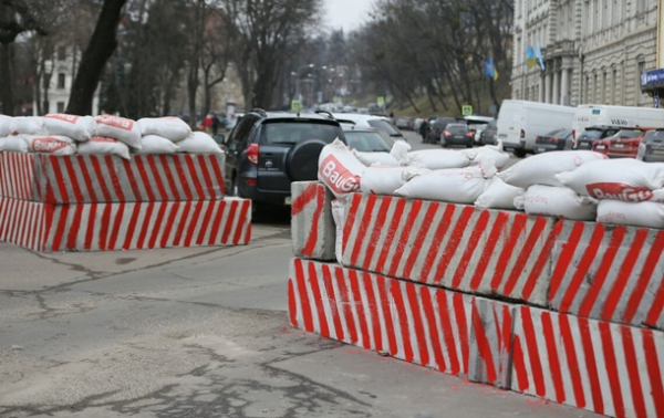 У Києві приберуть частину блокпостів - КМВА