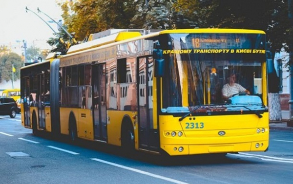 Киян попередили про затримку руху низки тролейбусів