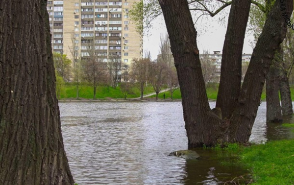 У Києві стрімко знижується рівень водопілля