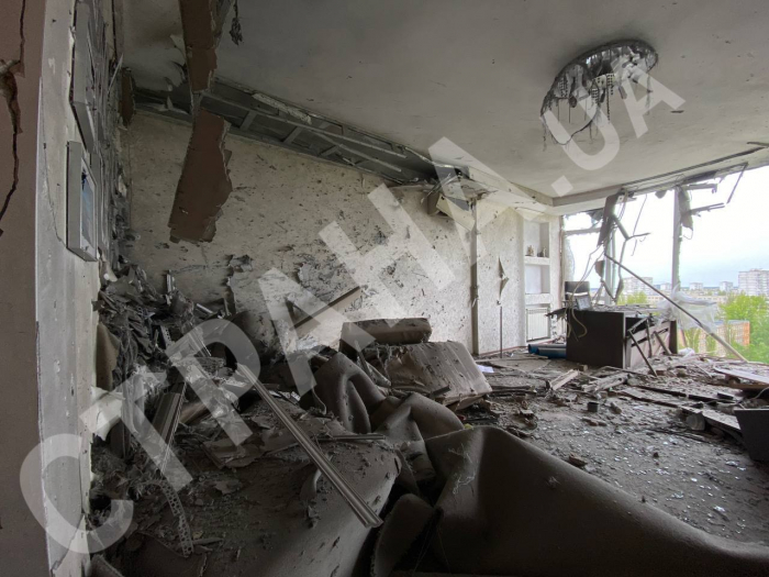 Як зараз виглядає будинок у Києві, на який упали уламки дронів -