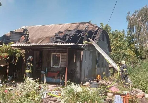 У Борисполі будинок згорів від сонячних променів. 