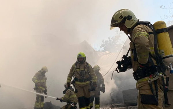 У МВС назвали причину вибухів і пожежі в Києві