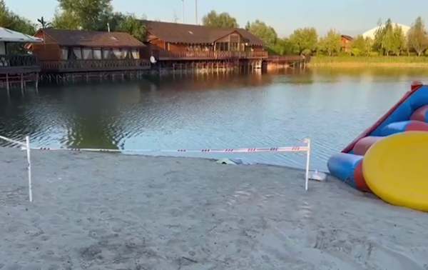 На Київщині потонув хлопчик, який був під наглядом "вихователя"