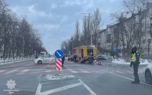 У Києві перекрили рух транспорту на деяких дорогах