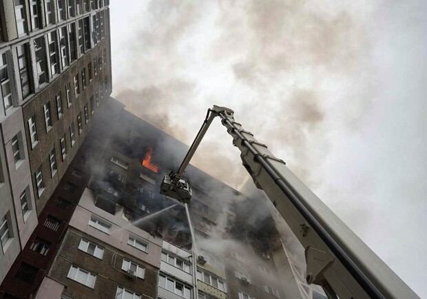 Кличко розповів, чи придатна до проживання постраждала від удару багатоповерхівка.