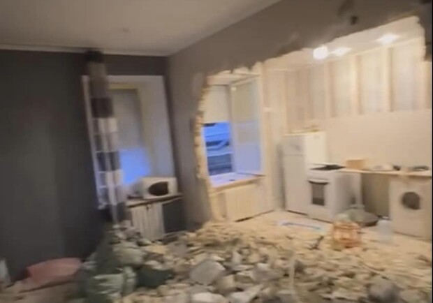 Власники квартири у старовинному будинку ХІХ століття у Києві знесли всередині стіни &ndash; фото. 