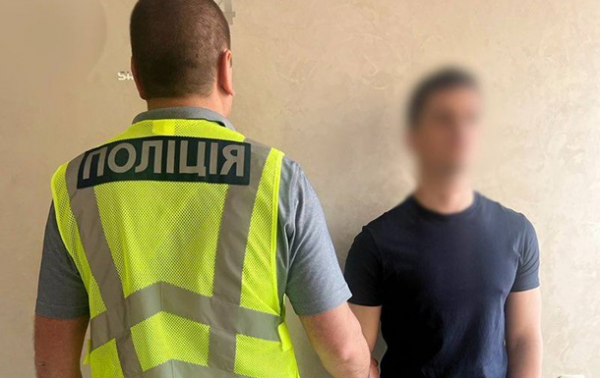 У Києві затримали шахраїв, які пропонували фейкову роботу в ЄС
