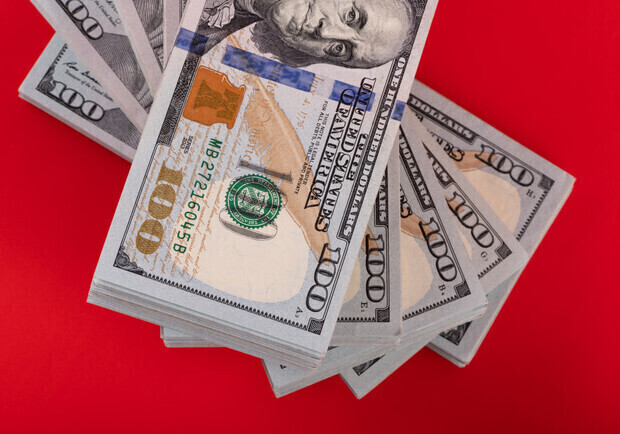 Курс валют в Україні 11 червня 2024 року: скільки коштує долар і євро.