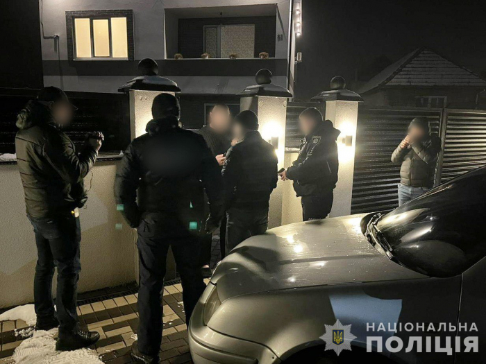 Незаконний перетин кордону: поліція проводить обшуки. Фото: Нацполіція України