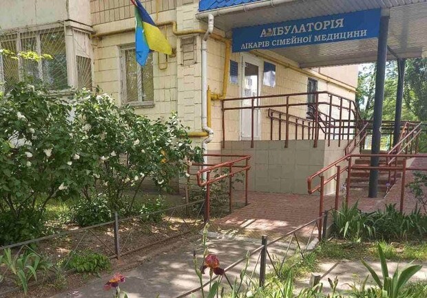 Бахмутські амбулаторії в Києві та Дніпрі припинили роботу: що робити пацієнтам - 