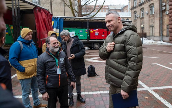 Перша партія гумдопомоги зі Словаччини надійшла до Києва