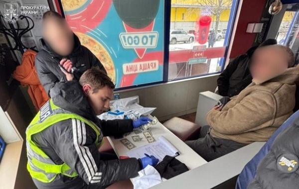 Киянин за $18 000 обіцяв мобілізацію засудженої за ДТП жінки