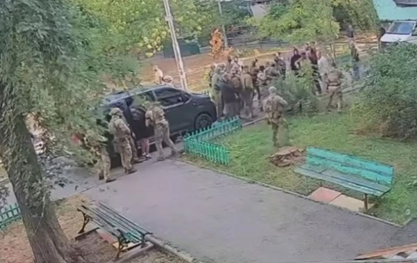 З’явилося відео сутички між СБУ та ГУР