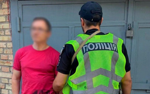 У Києві військовий влаштував конфлікт з автоматом через музику